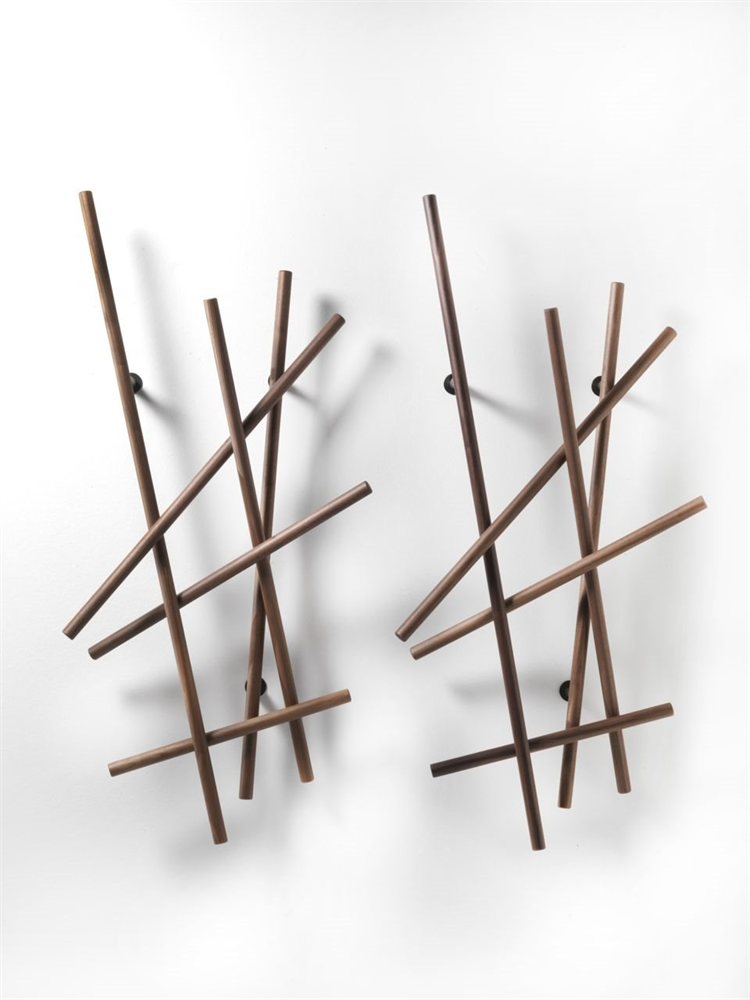 Scetch clothes stand – Porada - Image 2