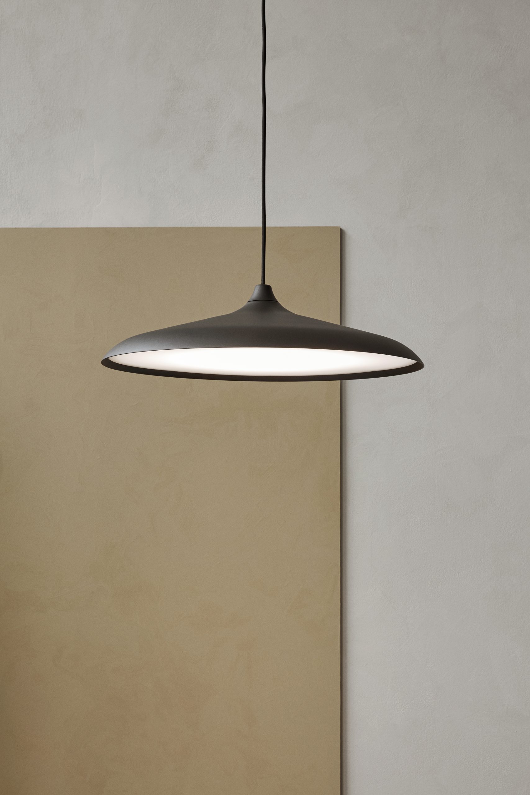 Circular pendant – Audo
